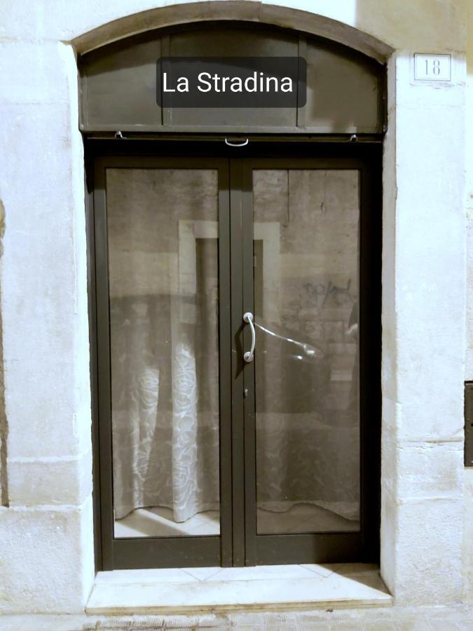 特拉尼La Stradina住宿加早餐旅馆 外观 照片